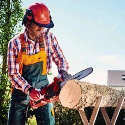 Einhell Elektro-Kettensäge GH-EC 1835 -Gartengeräte Geschäft 1 001 GH EC 1835 Usage Pic